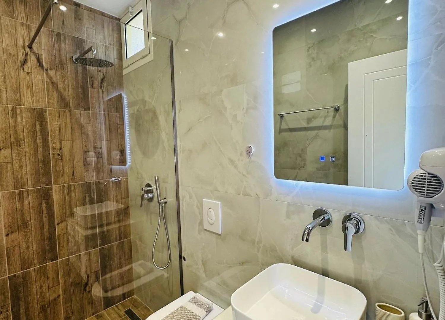 Hotel Potami Seashell Himare Albania